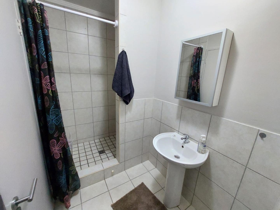 To Let 2 Bedroom Property for Rent in Cape Town City Centre Western Cape